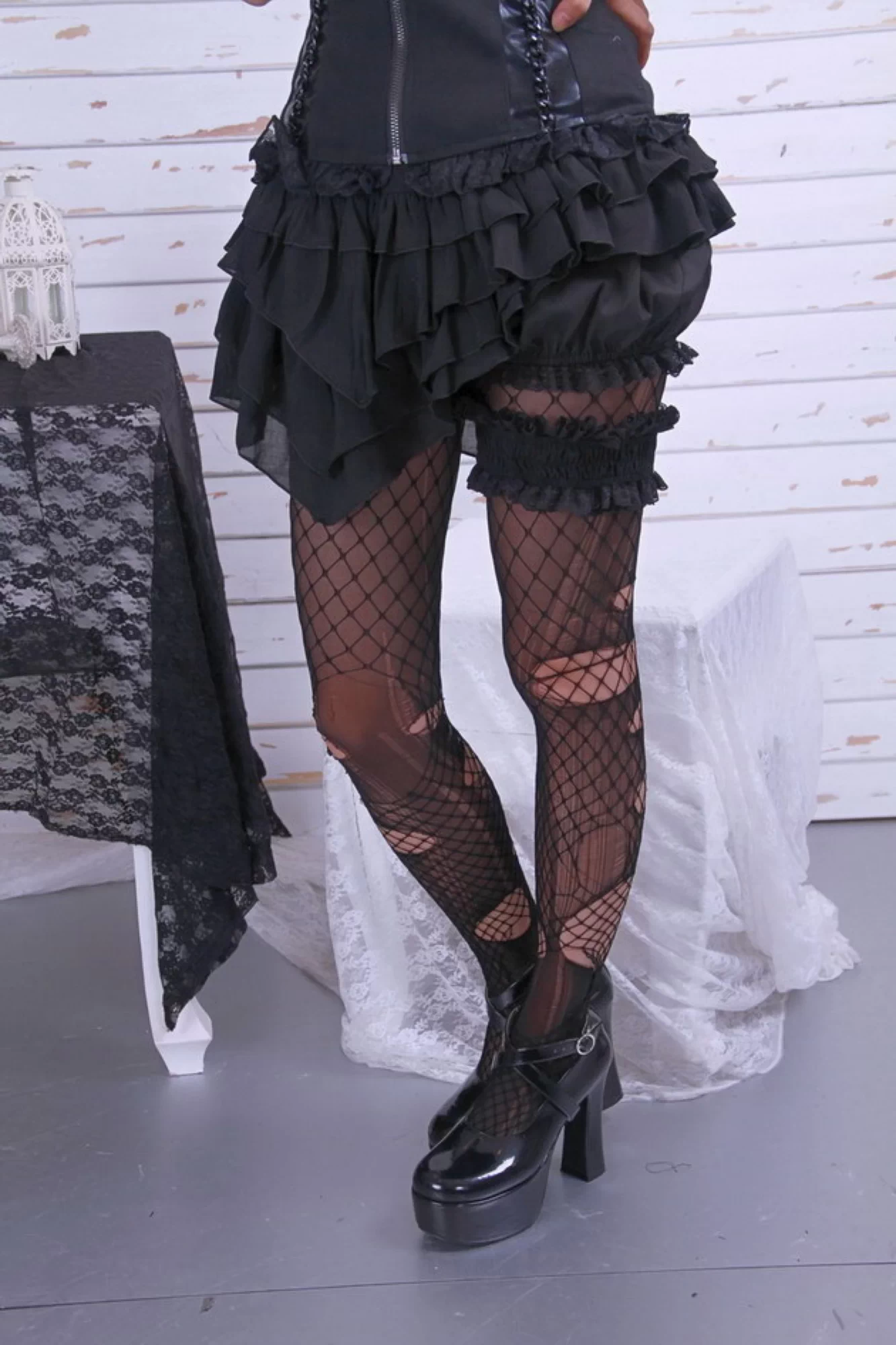 Gothic Black Asymmetrical Ruffle Skort Set - Lace Cuff Accessory (Style 21071BK)